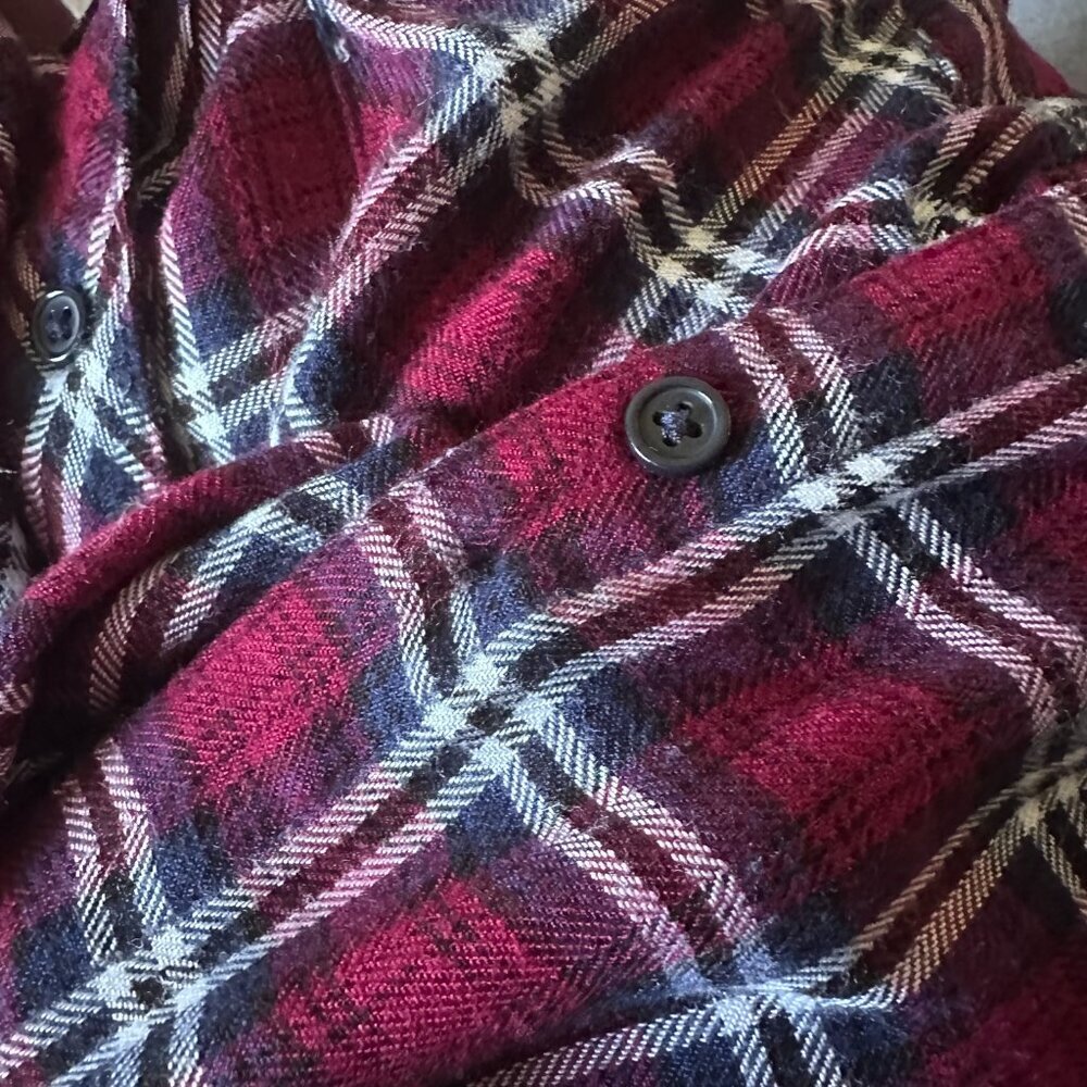 Rails Hunter Button Down Indigo Raspberry - Picture 13 of 13